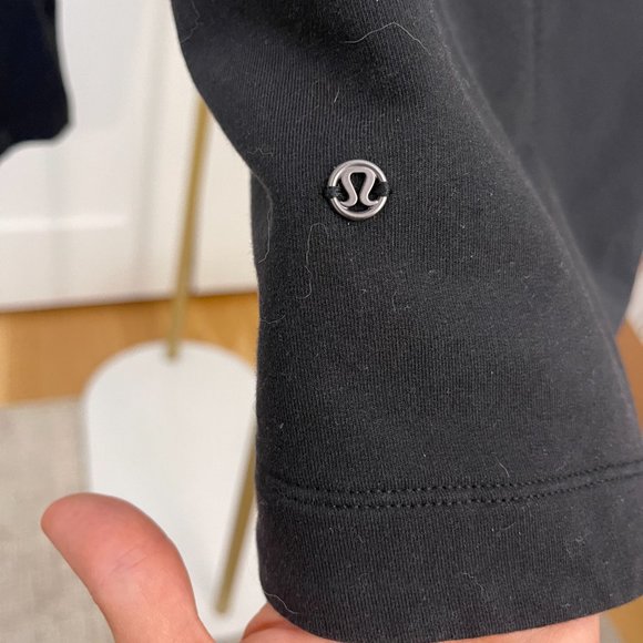 Lululemon That's a Wrap Jacket, Black, Size 4 - Picture 10 of 15